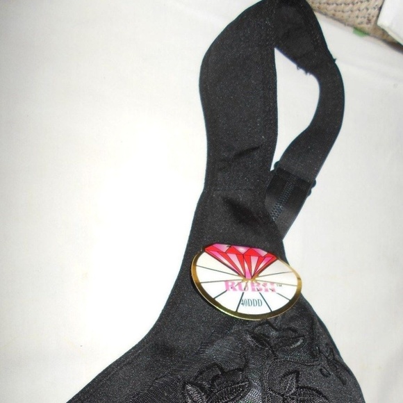 Wide adjustable straps Bra - Picture 2 of 4
